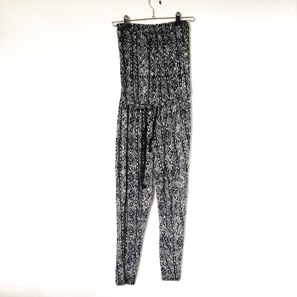 🌵 3/$15 AMBIANCE geometric romper jumpsuit